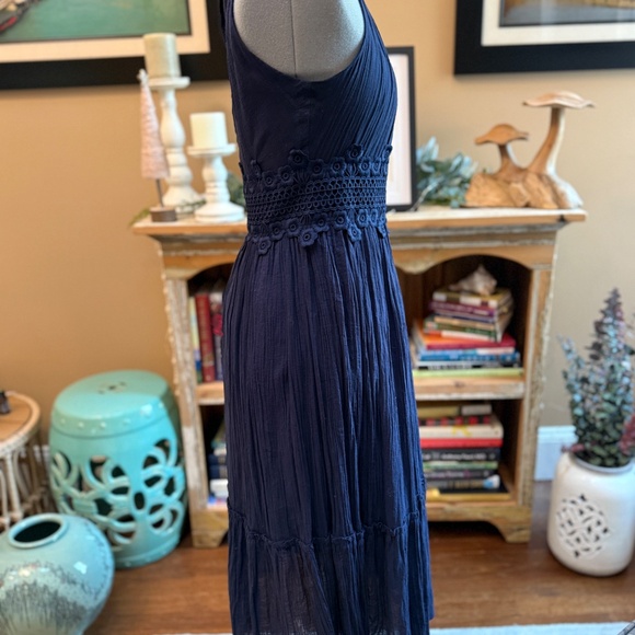 Eliza J Halter Dress - Picture 4 of 8